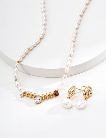 Sterling silver vintage natural pearl zircon necklace