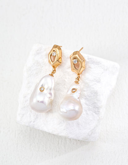 S925 Silver Vintage Natural Baroque Pearl Zircon Earrings (Pearl Size)