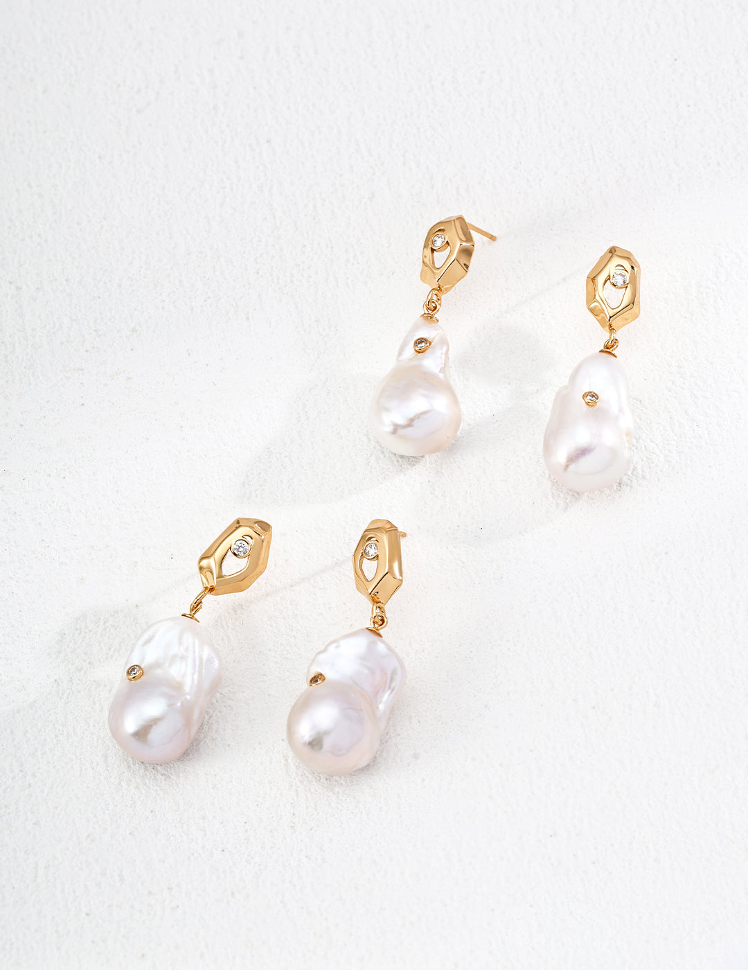 S925 Silver Vintage Natural Baroque Pearl Zircon Earrings (Pearl Size)