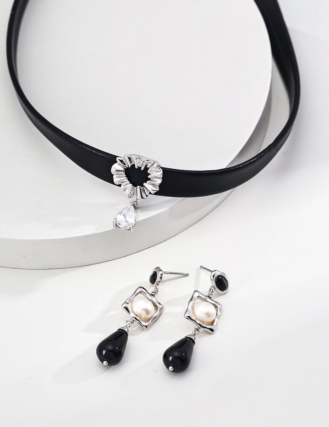 S925 Silver Simple Green Velvet Band/Black PU Leather Zircon Necklace