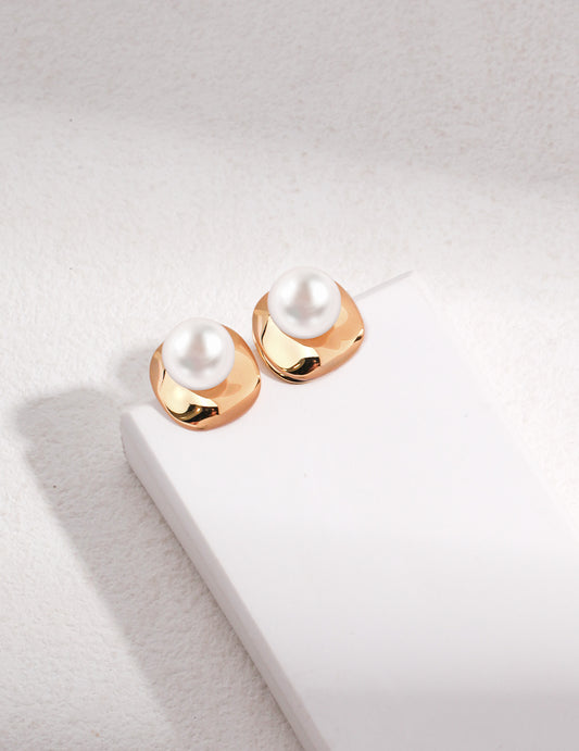 Sterling silver pearl earrings