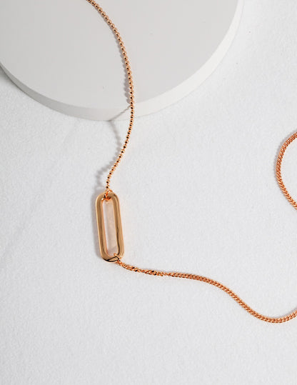 Sterling silver minimalist necklace Minimalist design, simple O-shaped elongation, more chic and high-end, with the blessing of fine craftsmanship, full of texture. The whole pendant plus the chain body is versatile and fashionable.