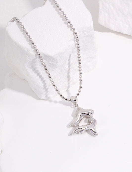 Sterling silver necklace The design is inspired by the movement of liquid fluttering with the wind at the moment when the water is blown by the wind. The silver design expresses a more modern aesthetic.