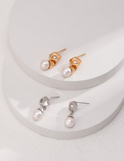 Sterling silver pearl earrings