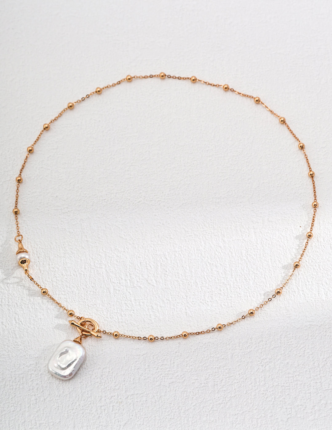 Natural pearl necklace