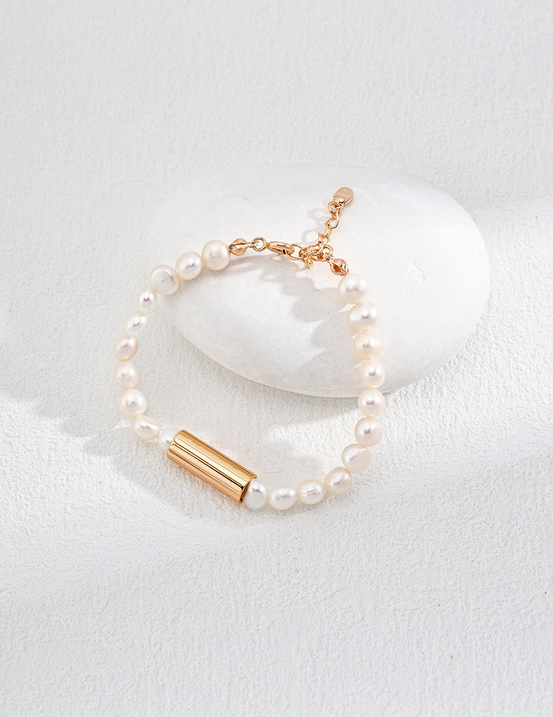 Natural pearl bracelet