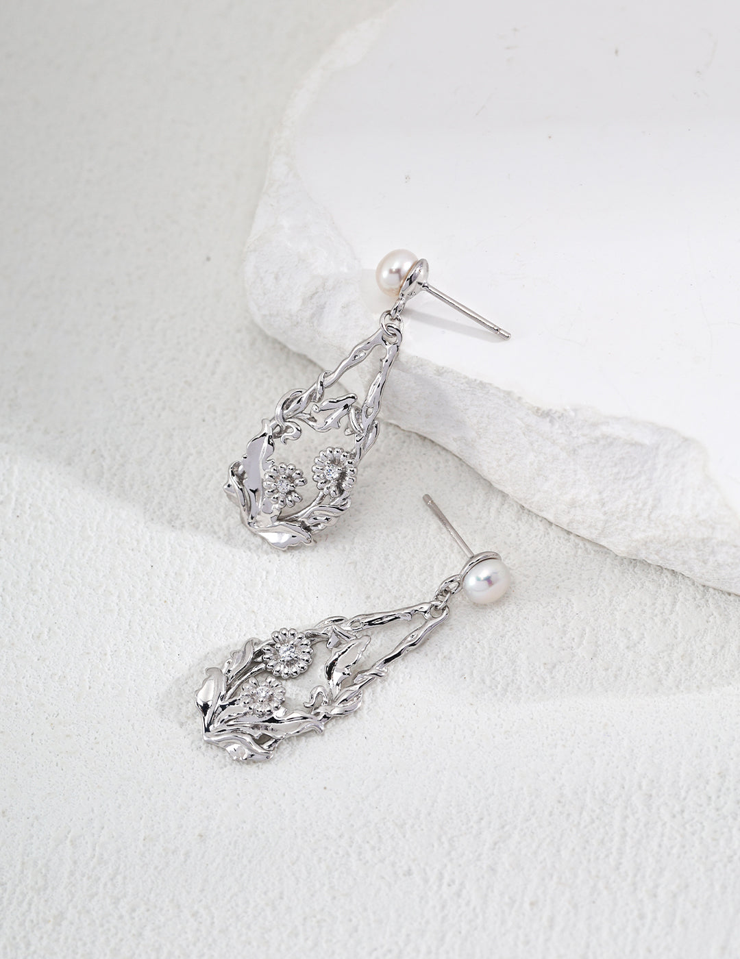 Sterling silver vintage natural pearl zircon earrings