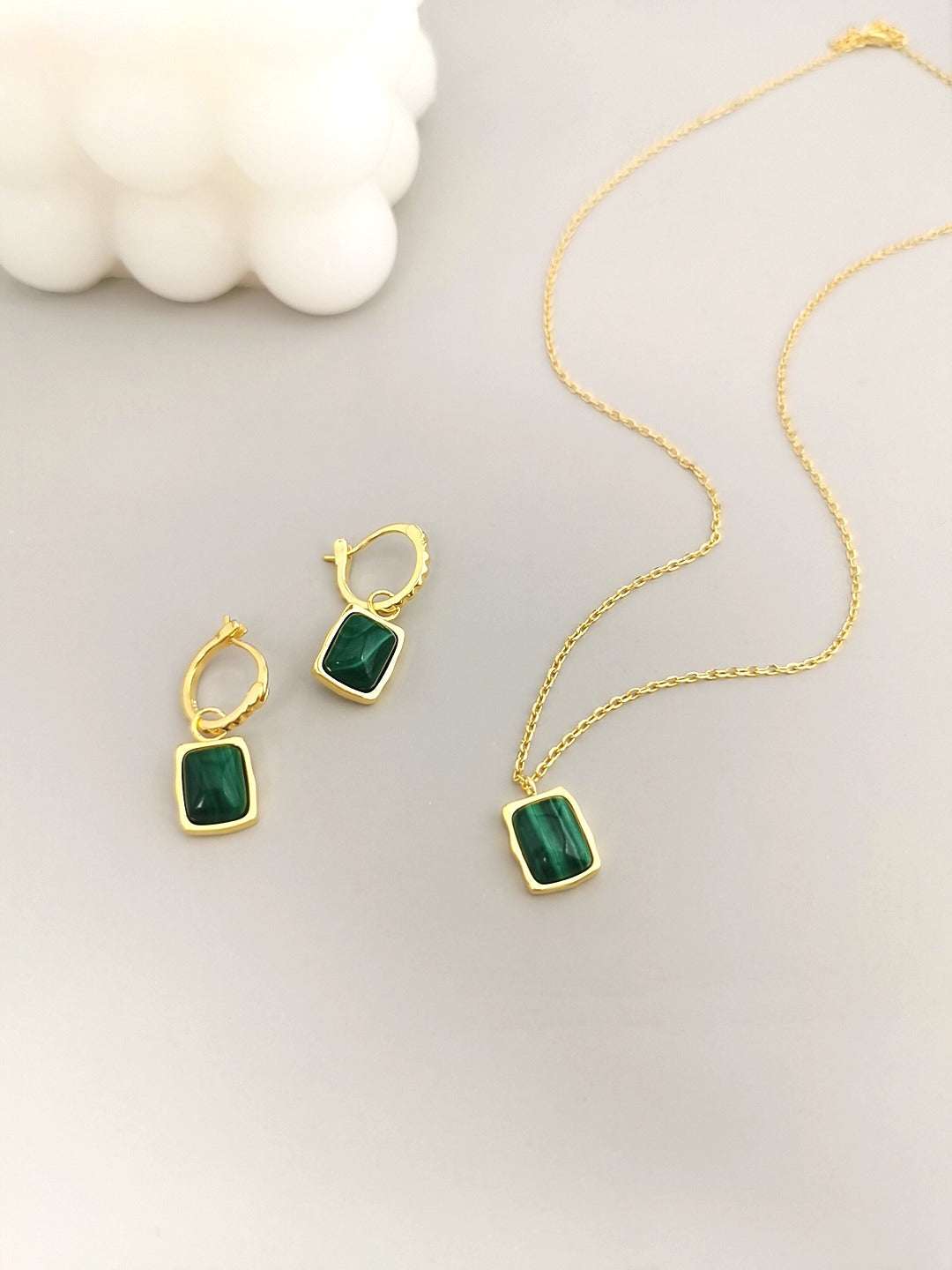 Malachite necklace Ear drilling set