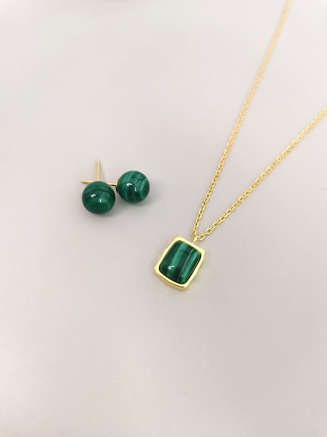 Malachite necklace Ear drilling set