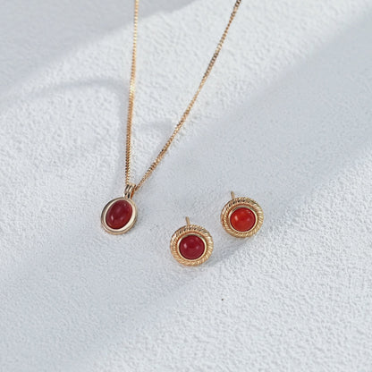 Sterling silver agate necklace The delicate inlay of the brilliant red agate, simplicity is the constant style of fashion